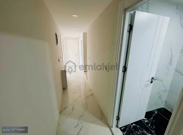 Fırsat Villa!540 M2 Bahçeli,özel Havuzlu,butik Site İçerisinde 2