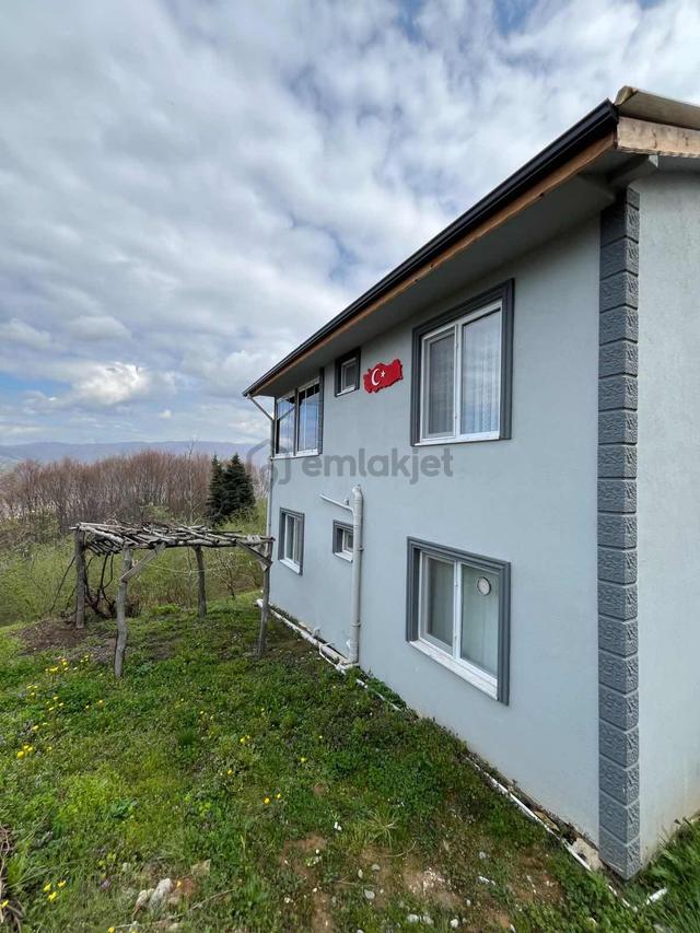 Ruşen Aydın Gyd'dan Kaynaşlı Eskiköy Mahallesinde Satılık Arazi 3