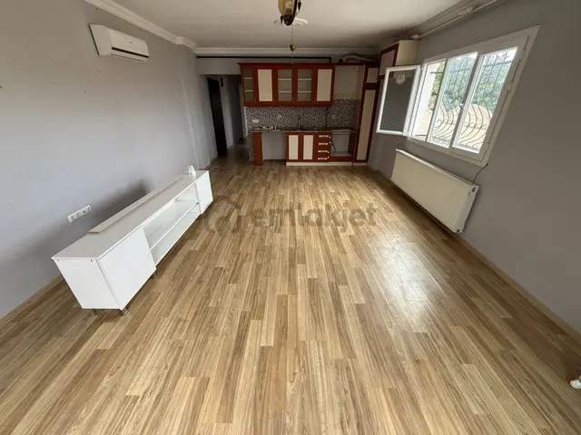 Sahilevlerinde Geniş 2+1 Kiralık Daire