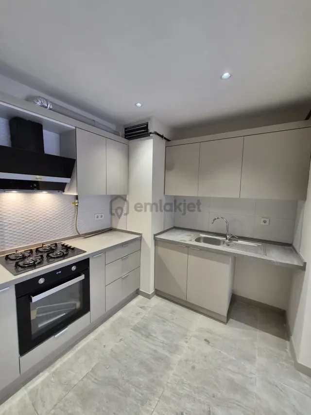 Binax Bakırçay Gayrimenkul Yalı Mh. Tramvay Yakını 2+1 Satılık Daire 1