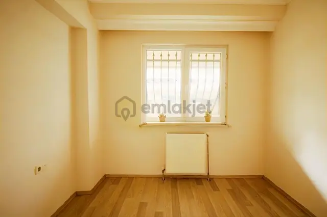 Nusratiye Mavili Bahçede 2+1 Konumu Mükemmel 85m² Satılık Daire 2