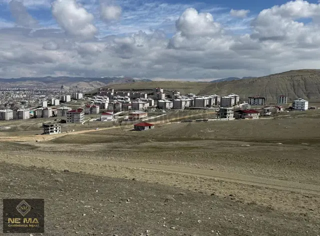 Van Edremit Kurubaşta Manzaralı Satılık İmarlı Arsa 2