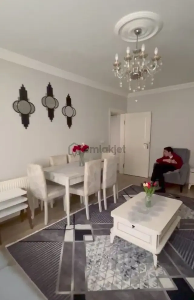 Tekirdağ Çiflikönu Mah 2+1 1