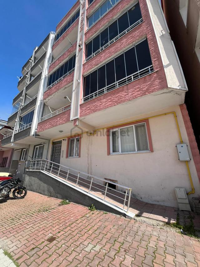 Cide Demirtaş Emlaktan Satılık 2+1 Daire 2