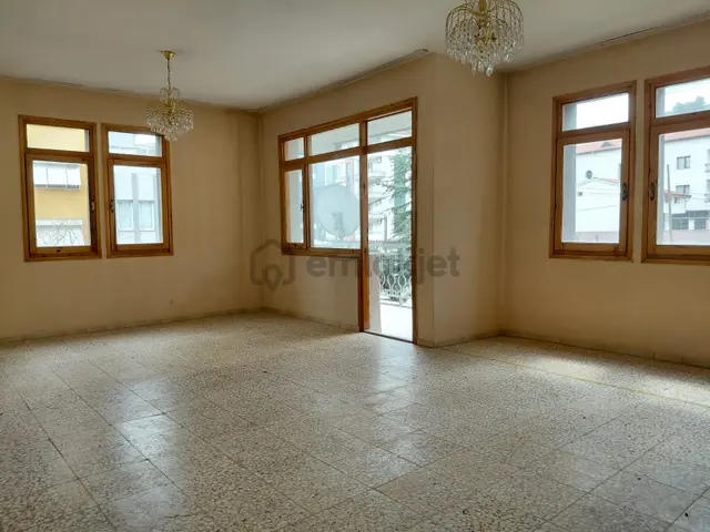 Manisa Salihli'de Satılık 3+1 Daire Sağlık Mah 3