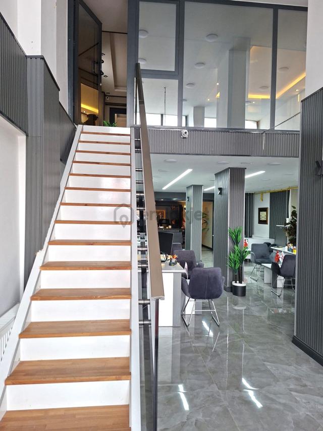 Gazi Yakup Satar'da Satılık 250 M2 Prestijli Ticari Gayrimenkul. 4