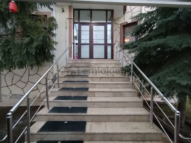 Kaçmaz Emlak Sivas Eğriköprü Mah. Satılık Villa 6+1 Net 360 M² 3