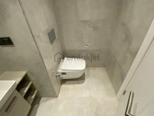 Bahçelievler Sıfır Daire 4.kat 3+1 K.oto Parklı Asansörlü 4