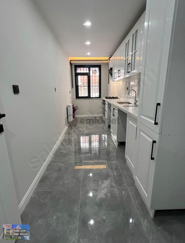 Küçükköy Meydan'da Özel Yapım Lüx 85m2 2+1 Daire... 4