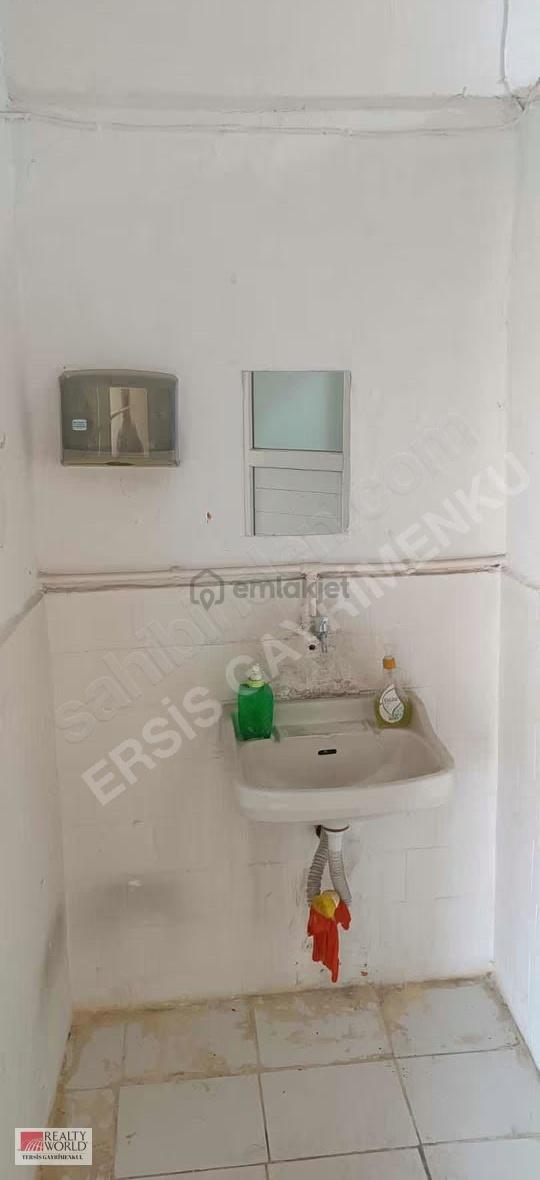 Rw Tersis'den Cengiz Topel Caddesinde Kiralık Ofisler 5
