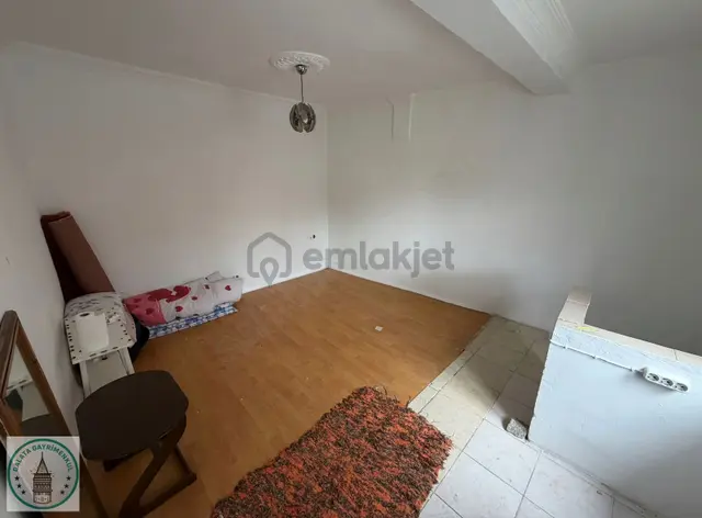 Galata,dan Söke Kemalpaşa Mah,de 1+1 Satılık Müstakil Ev 3