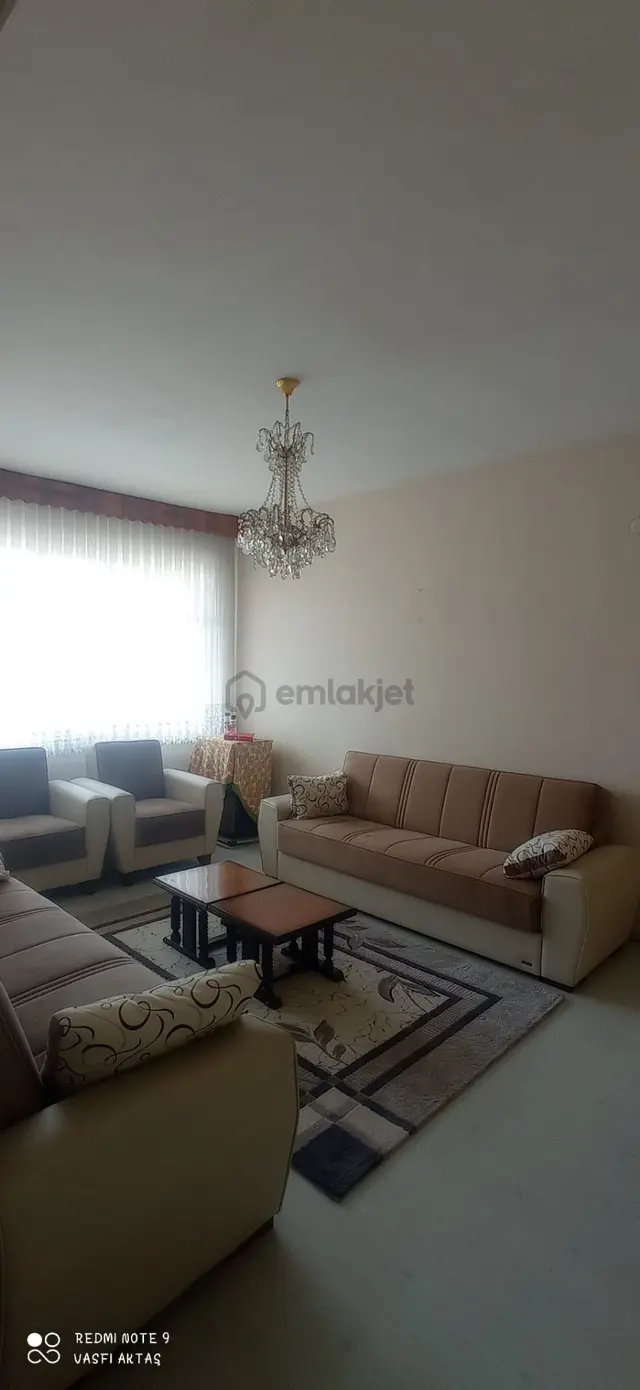 Mehmet Akif Mah.de Ana Yol Üzerinde Acil Satılık Eşyalı Bakımlı 2+1 Daire 3