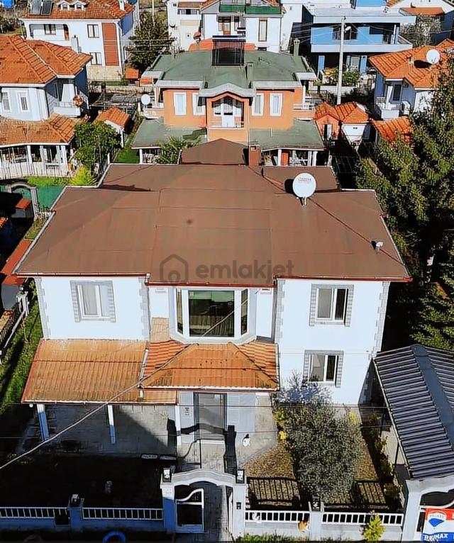 Remax Saraç'tan Engiz Sahile Yürüme Mesafeli Müstakil Villa ! 1