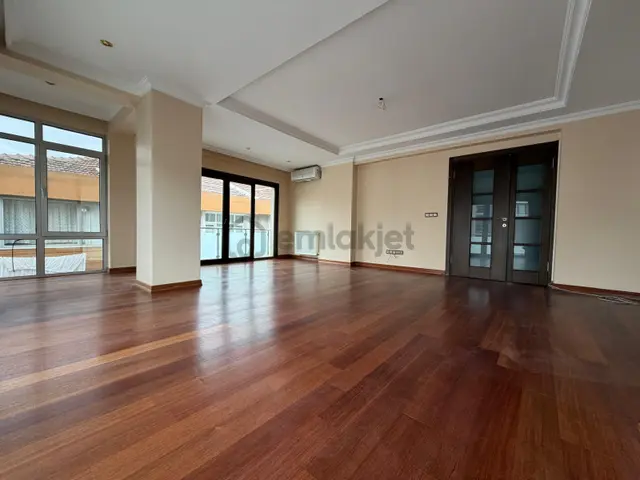 Bahçelievler Yayla'da Genç Binada 360m2 7+2 Lüks Dubleks 1