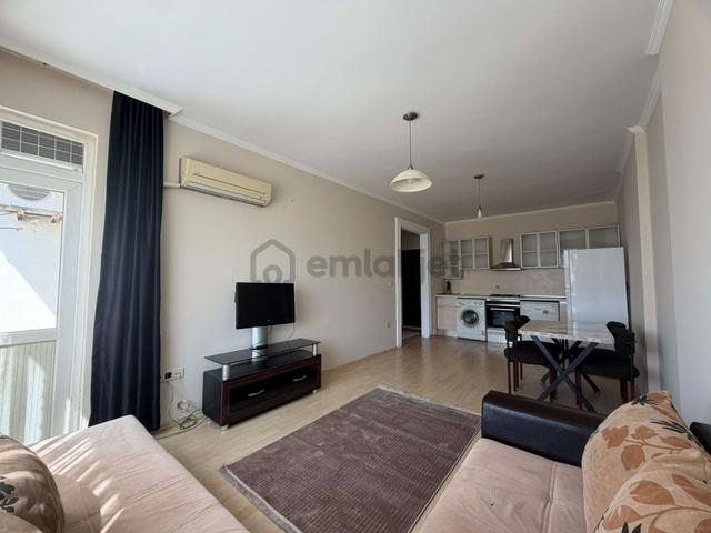 Şafak Emlak Güzeloba Kiralık Eşyalı 1+1 60 M2 Ara Kat Site İçi 5
