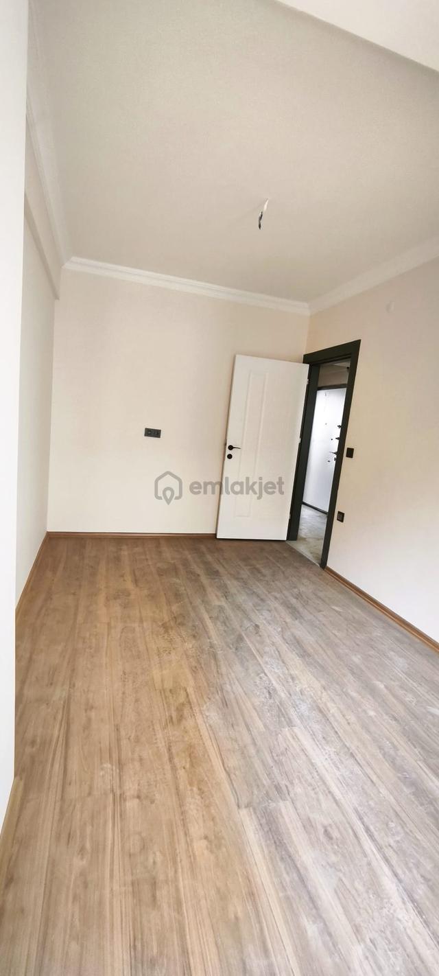 Alaybey De 2+1 Açık Mutfak Yeni Bina Da 4