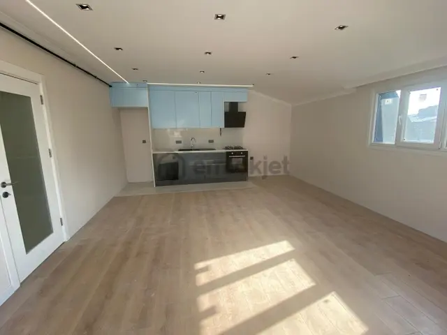 Bahçelievler`de Sıfır Mansat Daire 5.kat 2+1 Asansörlü 1