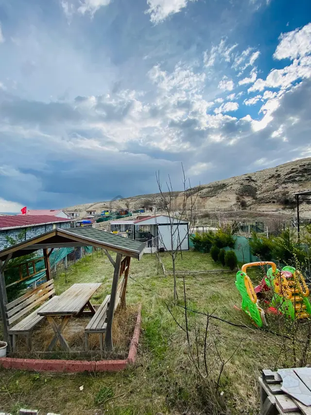 Ankara Kazanç'tan Yatırım Fırsatı..! Ayaş Tekkede İmarlı İçerisinde Konteyner Evi Bulunan Arsa...! 3