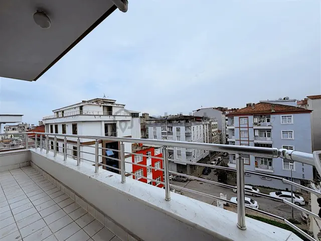 Oğuz Gürel'den | 56larda Geniş 3+1 Kiralık Daire 2