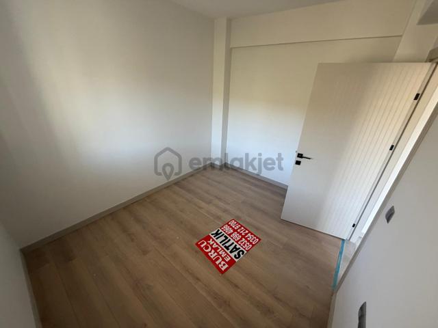 Merkezde 2+1 Güney Cepheli Sıfır Daire --- Burcu Emlaktan 3