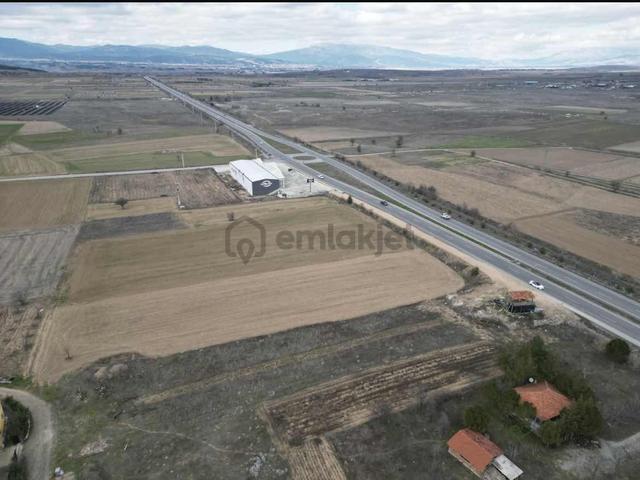 Net Premiumdan Antalya Yoluna 70 Metre Mesafede Yatırımlık Arsa 5