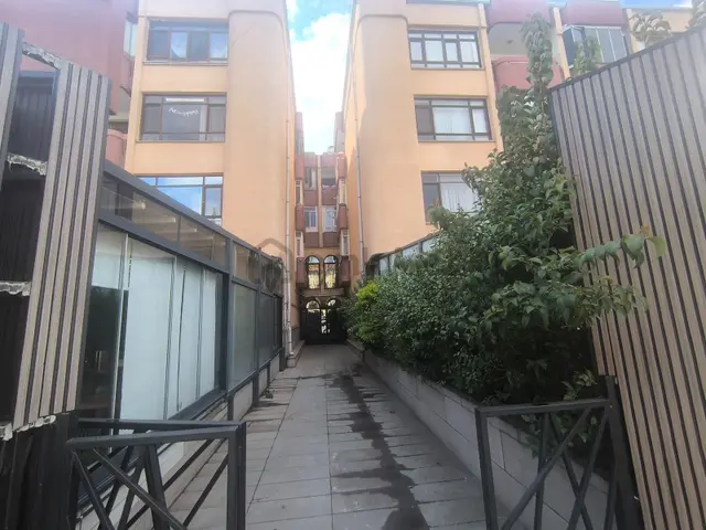 Emek Bosna Hersek Caddesi Üzerinde Yapılı Şık Klimalı Ofis 3