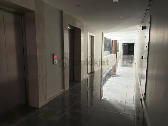 Azur Marmara Sitesinin En Geniş Kullanım Alanı 5+1 Satılık Daire 3