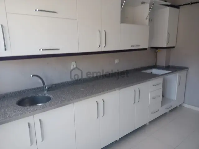 Erdoğan Gayrimenkul Satılık Malatya City Arkasında Satılık 3+1 Daire 3