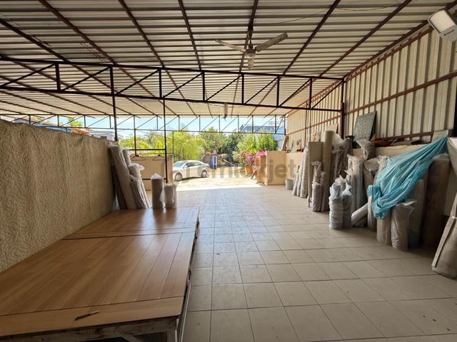 Yüreğir Seyhan Mh.komple Satılık 787 M2 Arsalı 2 Daire 1 İşyeri 4