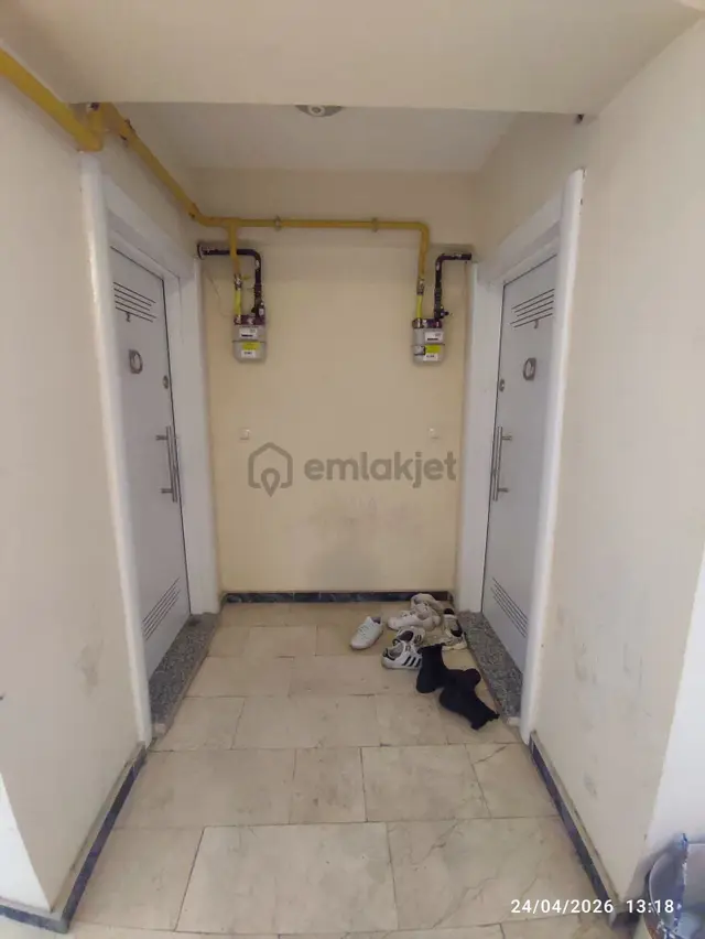 Bolu Aktaş Mah. Cadde Cepheli Mutfak Ayrı 2+1 Satılık Daire Ofis 4