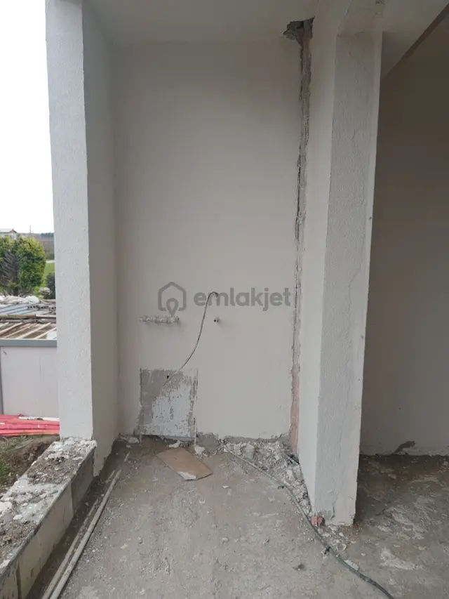 Altınova Cumhuriyet'te Satılık 1+1 Lüks Daire 5