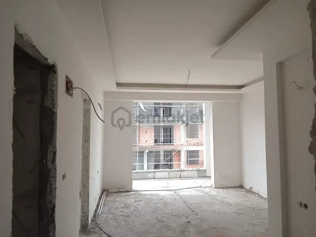 Altınova Cumhuriyet'te Satılık 1+1 Lüks Daire 4