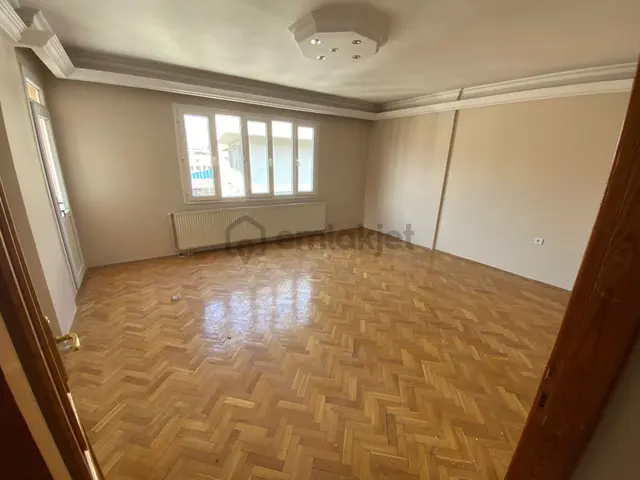 Buca Şirinyer Merkez İzban İstasyonu Karşısı 2+1 110m2 Dgazlı Havadar Kiralık Daire 1
