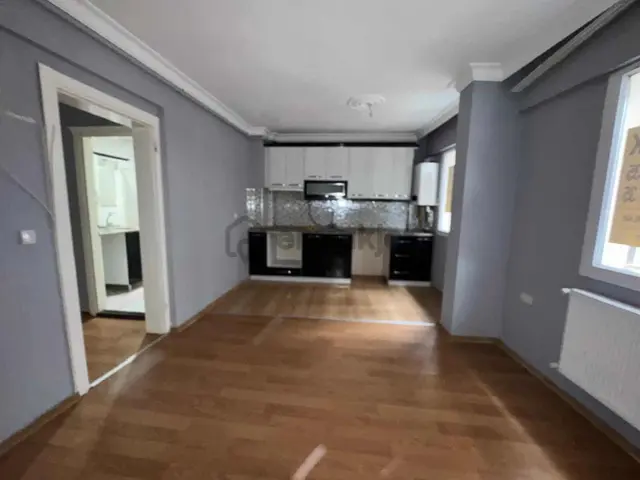 Türker Emlak L 2+1 80m² , A.mutfak , Doğalgazlı , Yeni Bina 3