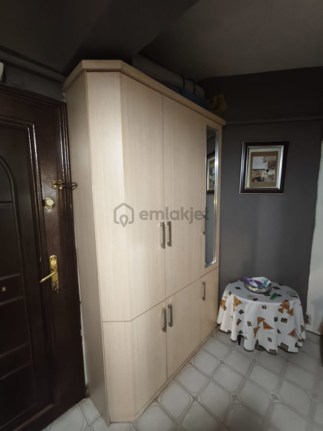 Değirmendere Remax Natural Den Yüzbaşılar Satılık Geniş 2+1 Değirmendere Remax Natural Den Yüzbaşılar Satılık Geniş 2+1