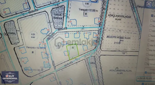 Bahçelievler De Satılık Villa Parseli- Ev Takasına Uygun 1