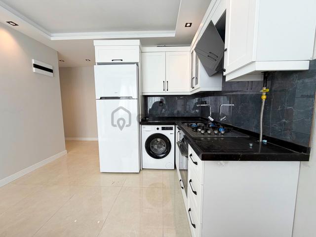 Klima Kombi Cam Balkon Tam Donanımlı 1+1 Daire 3