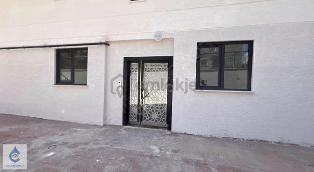 Emek Mahallesinde Satılık 2+1 Arakat Daire 5