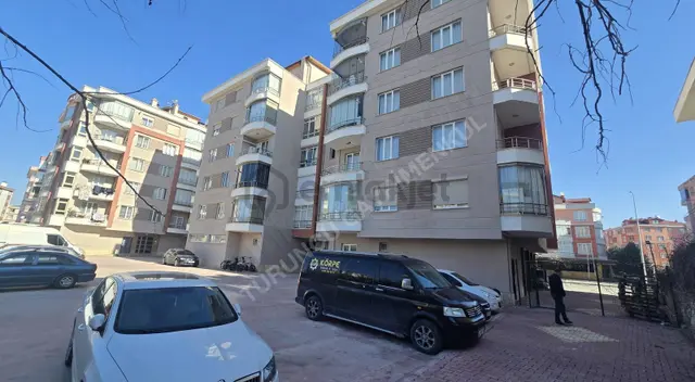 Çimenlik Cd. Cephe Satılık Arakat 2+1 Daire 3