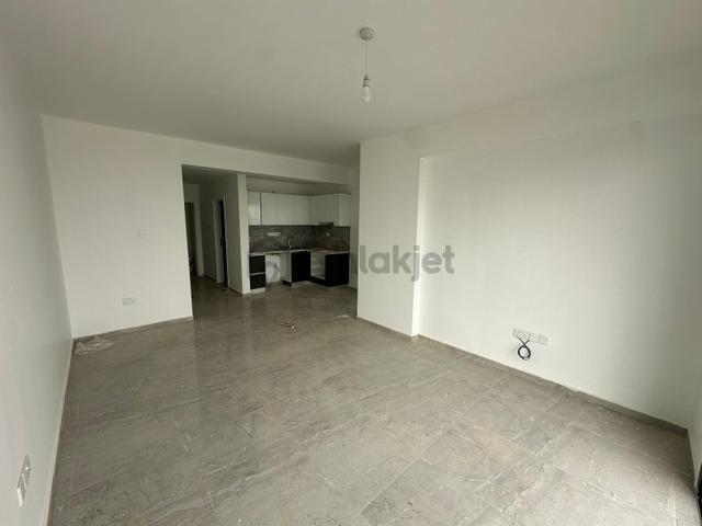 Satılık 2+1 Boş Daire Yeni Boğaziçi Merkezi 3