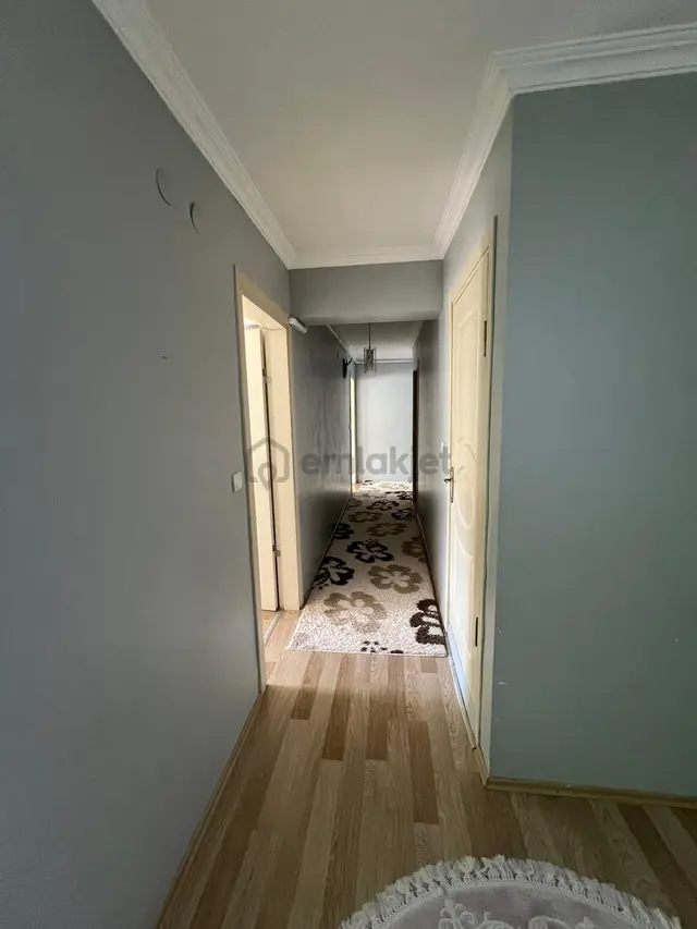 Bergama Maltepe Mahallesin'de Satılık Arakat 4+1 Daire 4