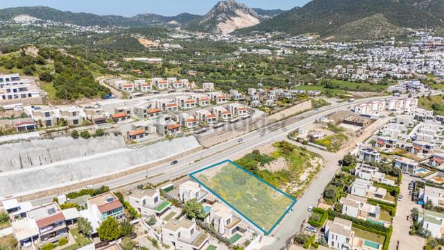 Ortakent'te Merkezi Lokasyonda Konut Veya Ticari İmarlı Arsa 3