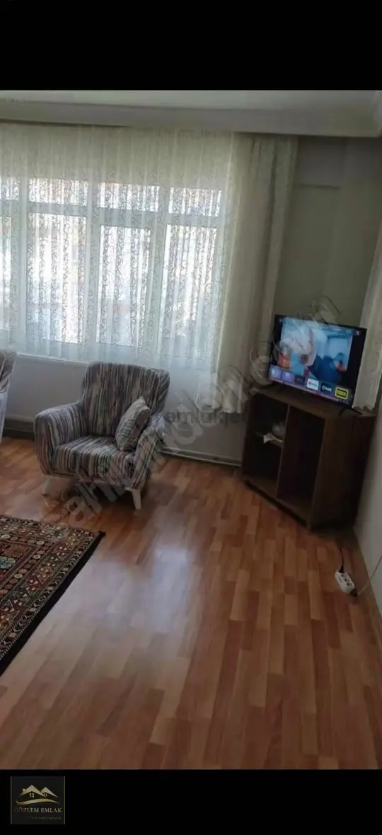 Aliağa Çarşı Merkez Ara Kat Eşyalı Kiralık Daire 1