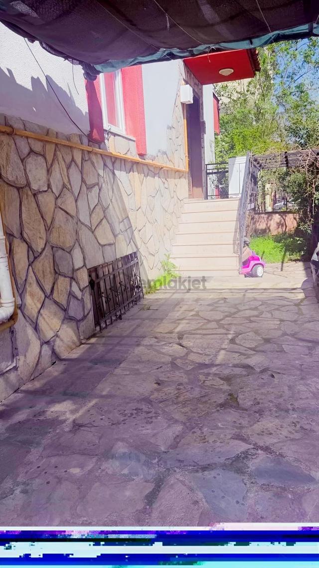 Paşaalanında Merkezi Ve Değerli Lokasyonda Komple Satılık Bina 3