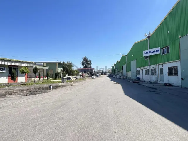 Zorlu'dan Site İçinde D400 E Yakın 2000 M2 Satılık Depo Fabrika
