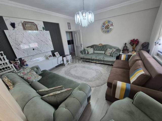 Emin Emlak Satıyor..emin Emlaktan Gevher Hatun Mahallesinde Fırsat Satılık Daire 3