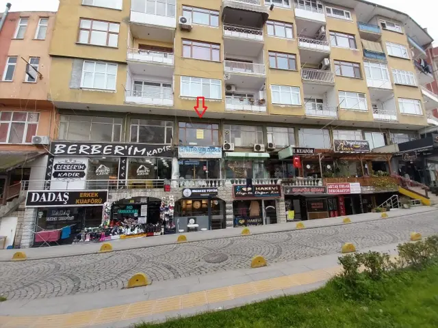 Kocaeli Gölcük Merkez Mahallesi Satılık 20 M² Kiracılı Dükkan Ofis