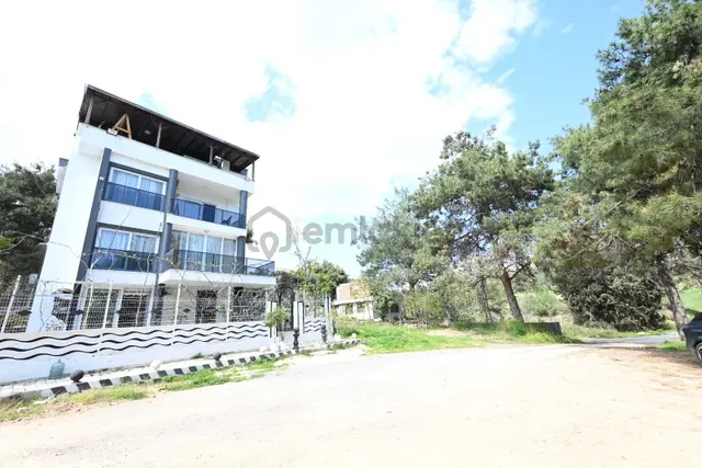 Üstünkent'ten Mezitli Çamlıcada Müstakil Arsalı Fourleks Villa 1