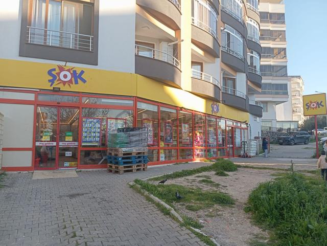 Aliağa Onyıl Gayrimenkul Yen Mh.hastane Cad.satılık Dükkan 3