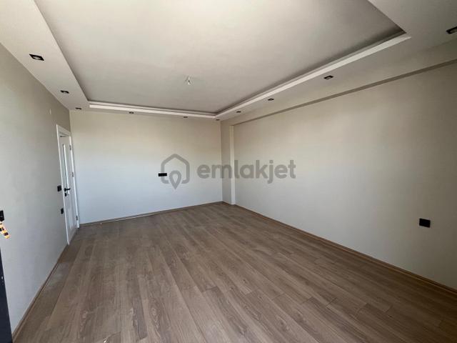 Şerefiye Mahallesinde Satılık Sıfır Geniş 2+1 Daire 3